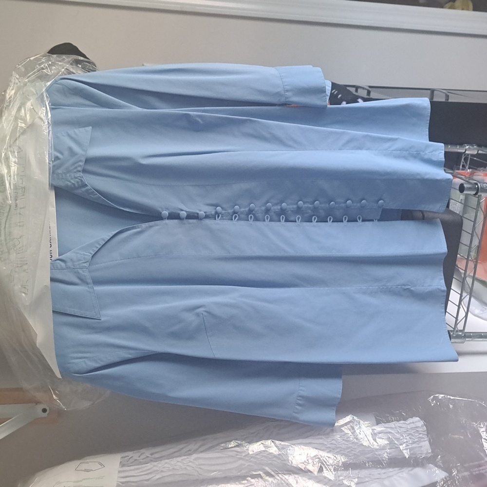 Blouse‎